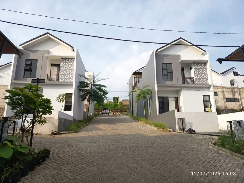 Dijual Rumah Villa Tropis Murah Cluster Mandeville Bandung Barat