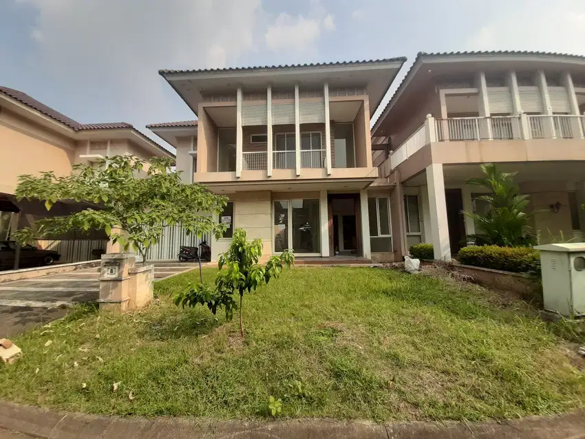 Rumah Luas di Alam Sutra