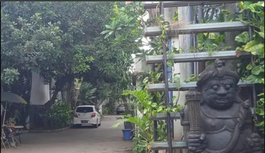 Dijual Rumah Bali Maisonette Jaksel