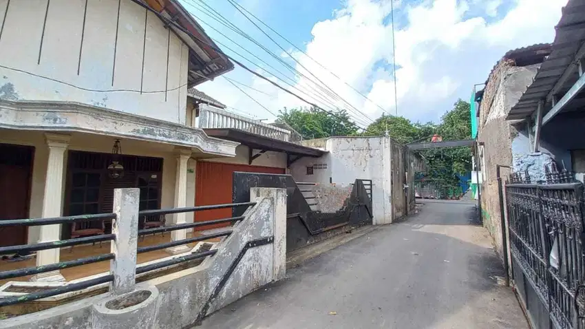 DI JUAL CEPAT RUMAH 2 LANTAI DI BINTARA BEKASI BARAT