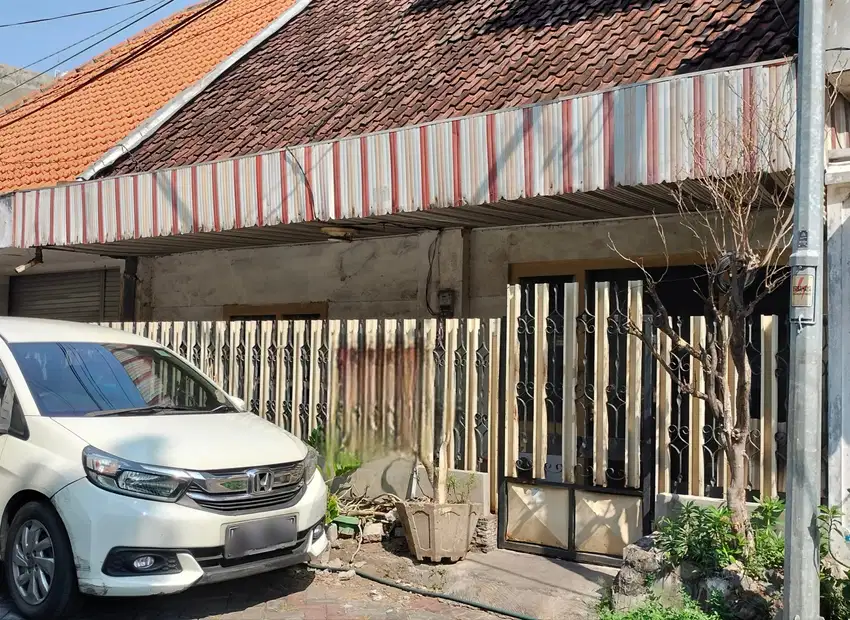 Dijual Cepat Rumah Hitung Tanah Strategis Di Kapasan Dalam Surabaya