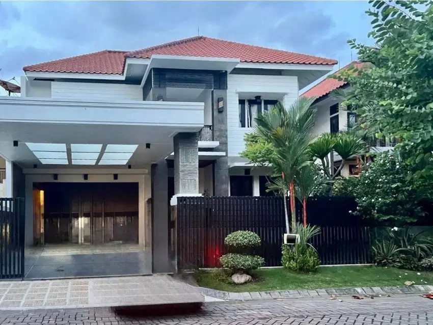 DIJUAL RUMAH GRAHA FAMILI FURNISHED CANTIK TERAWAT