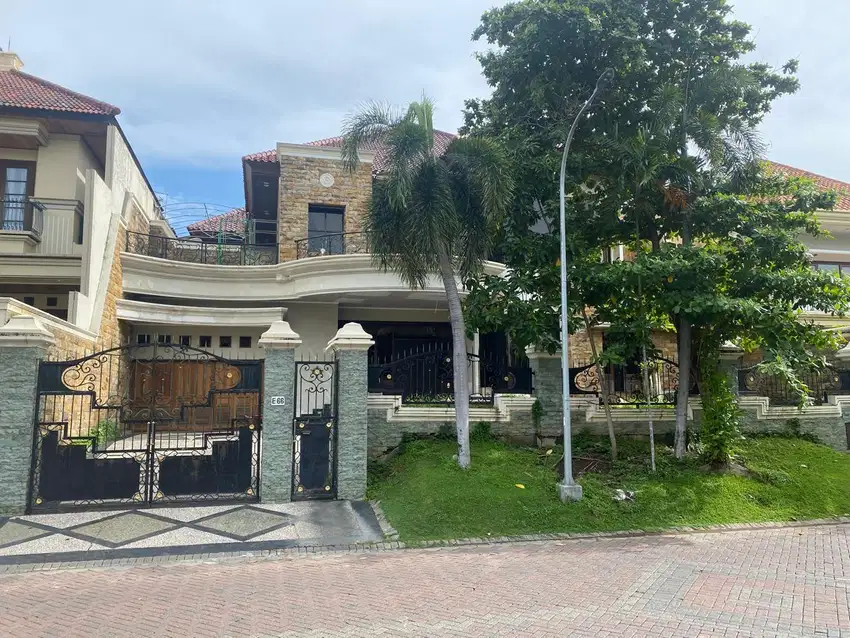 JARANG ADA! RUMAH GRAHA FAMILI BLOK FAVORIT LUAS 700AN
