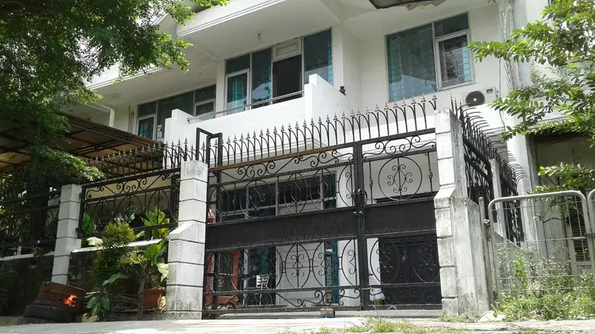 DIJUAL CEPAT RUMAH EX KOMPLEK BANDARA JAKARTA PUSAT !