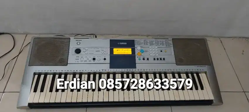 Yamaha psr E 323