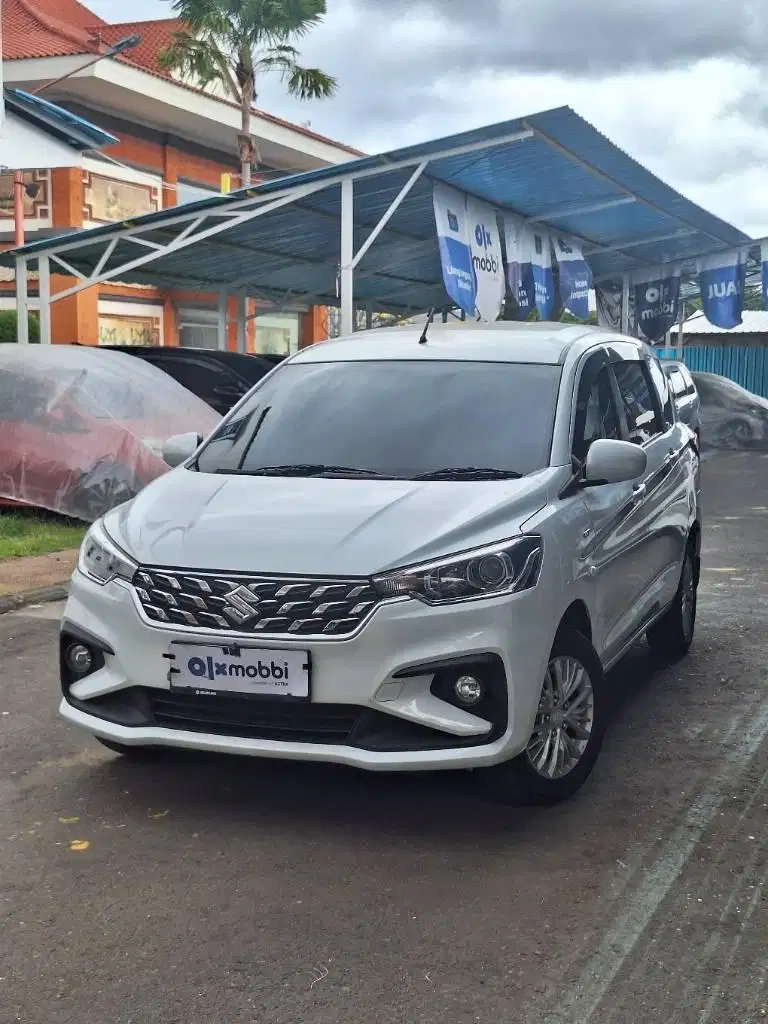 Like New - Suzuki Ertiga 1.5 GL Bensin AT 2023 Putih