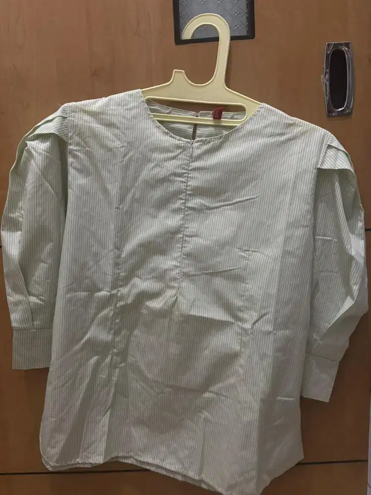 Jual baju bekas masih layak pakai