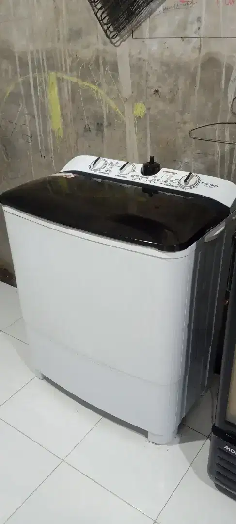 Mesin cuci Polytron 10Kg Mulus Cantik