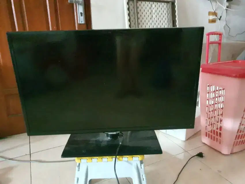 Tv bekas LED bagus