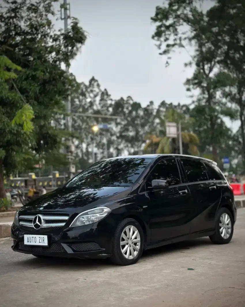 Mercedes Benz W246 B200 2013