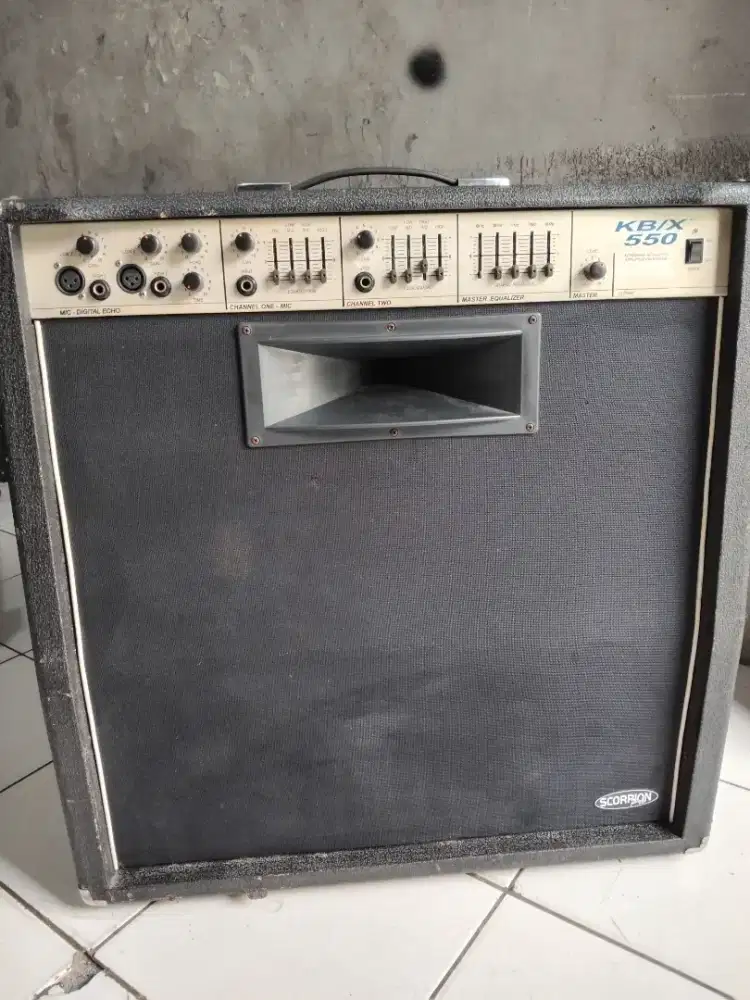 Ampli kybord kevin KB/X550