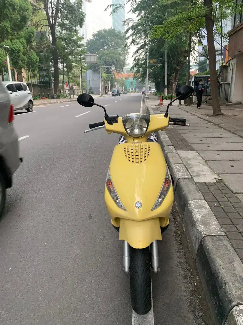 Vespa Piaggio Zip 2012