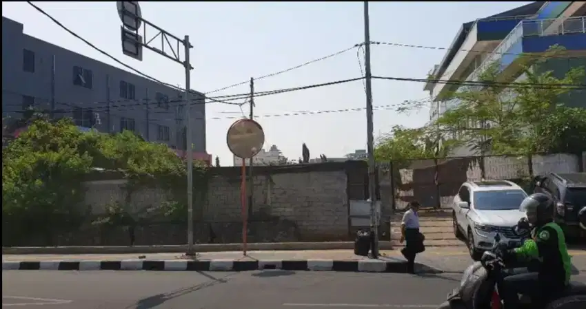 TANAH JL. SUNAN GIRI BAWAH NJOP