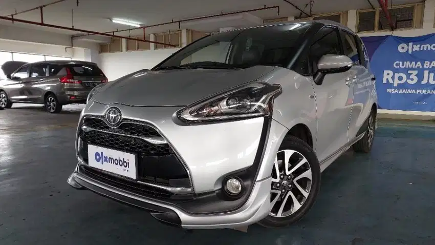 Pajak Panjang Toyota Sienta  1.5 Q Bensin-AT 2017 Silver
