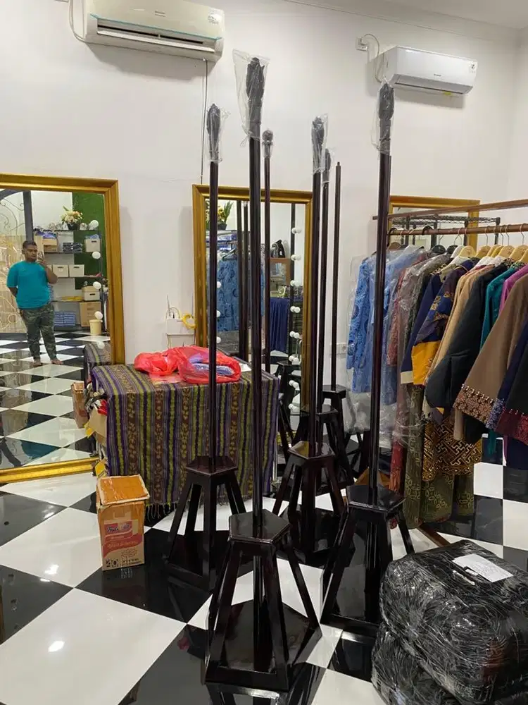 Tiang bendera kayu jati