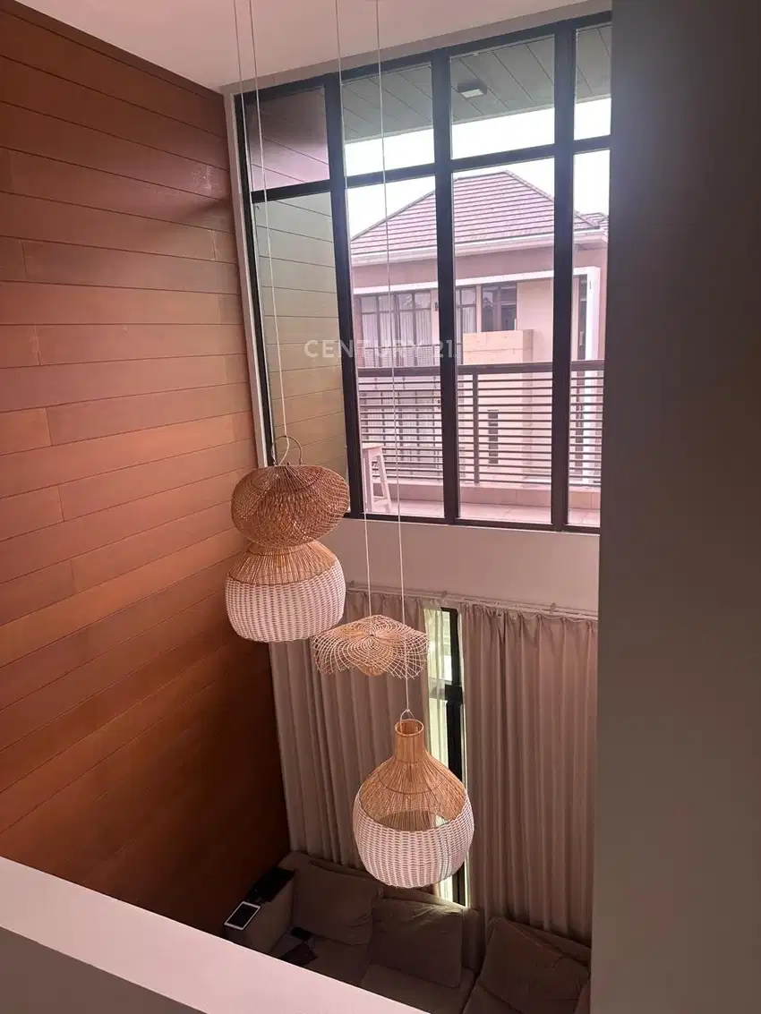 Rumah Bergaya Modern Minimalis Di Dalam Cluster Summarecon Bekasi