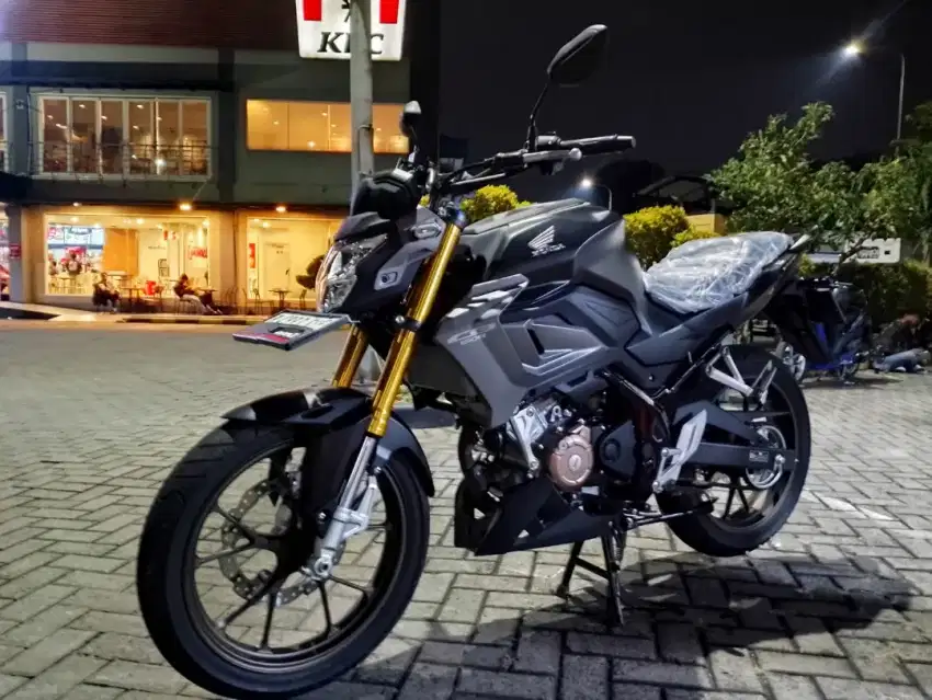 CB 150R SE TH 2023 VERY LOW KM 1K LIKE NEW CASH/KREDIT KTP DAERAHBISA