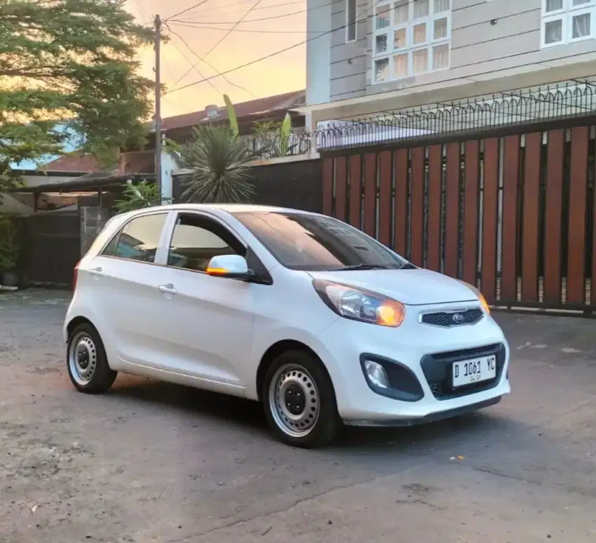 picanto se 2013 istimewa