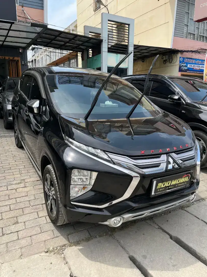Mitsubishi Xpander Ultimated A/T 2021, Hitam
