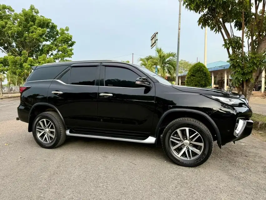 Toyota Fortuner VRZ Diesel Solar AT matic