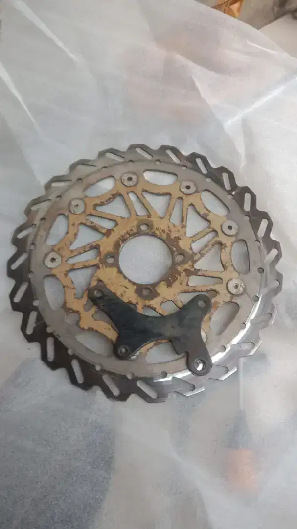 Piringan cakram Revo absolute