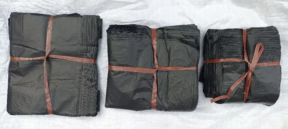 Tas plastik kresek waru