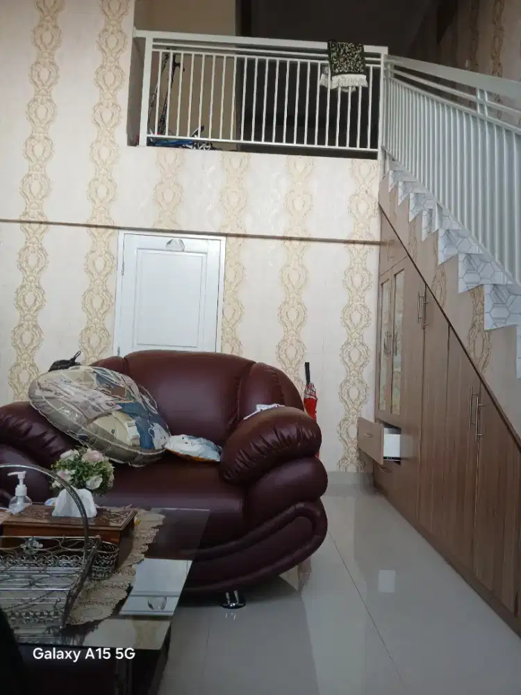 Membutuhkan art perempuan