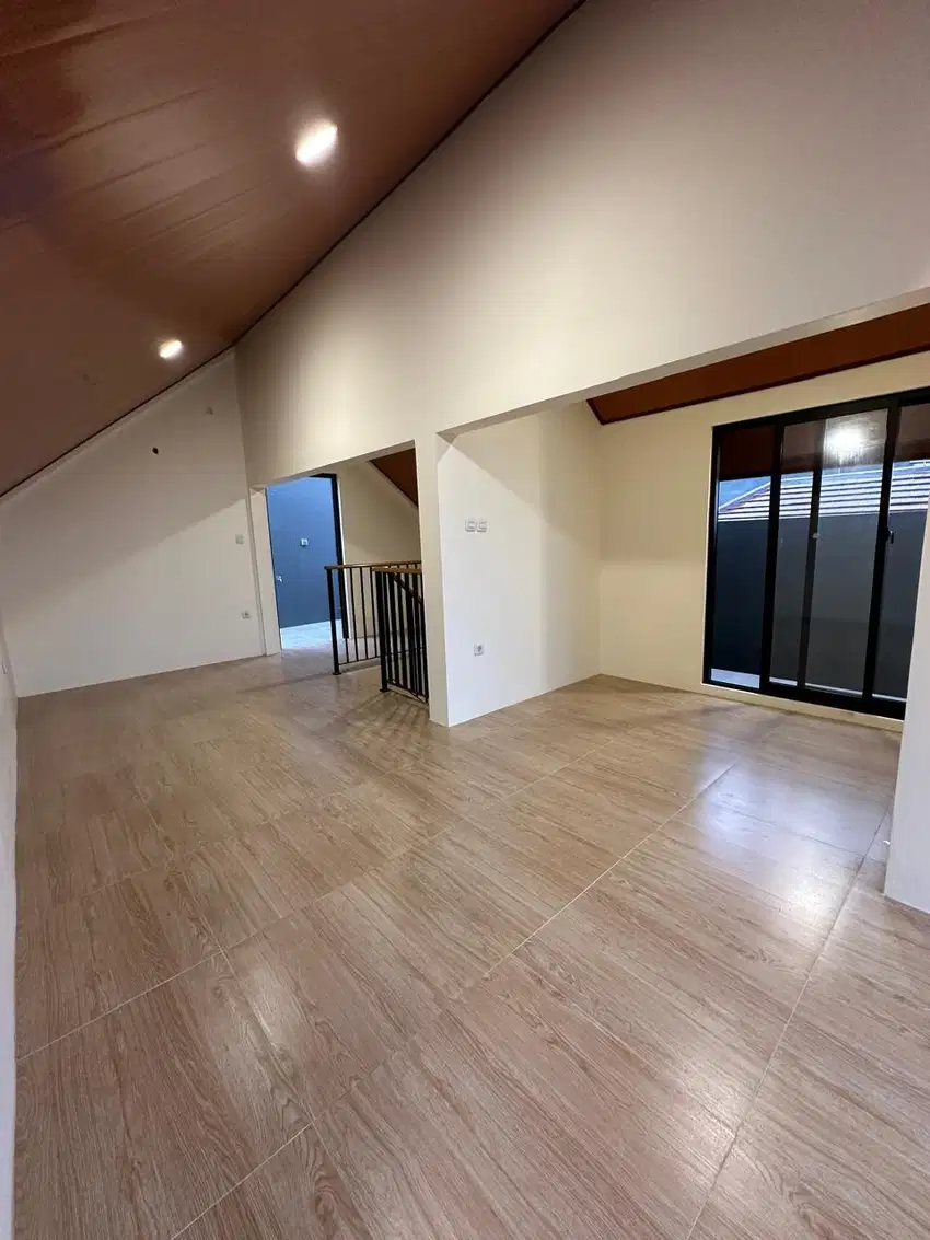 RUMAHALAM SUTERA FLAMBOYAN BRAND NEW 2LANTAI +ATTIC SIAP MASUK NYAMAN