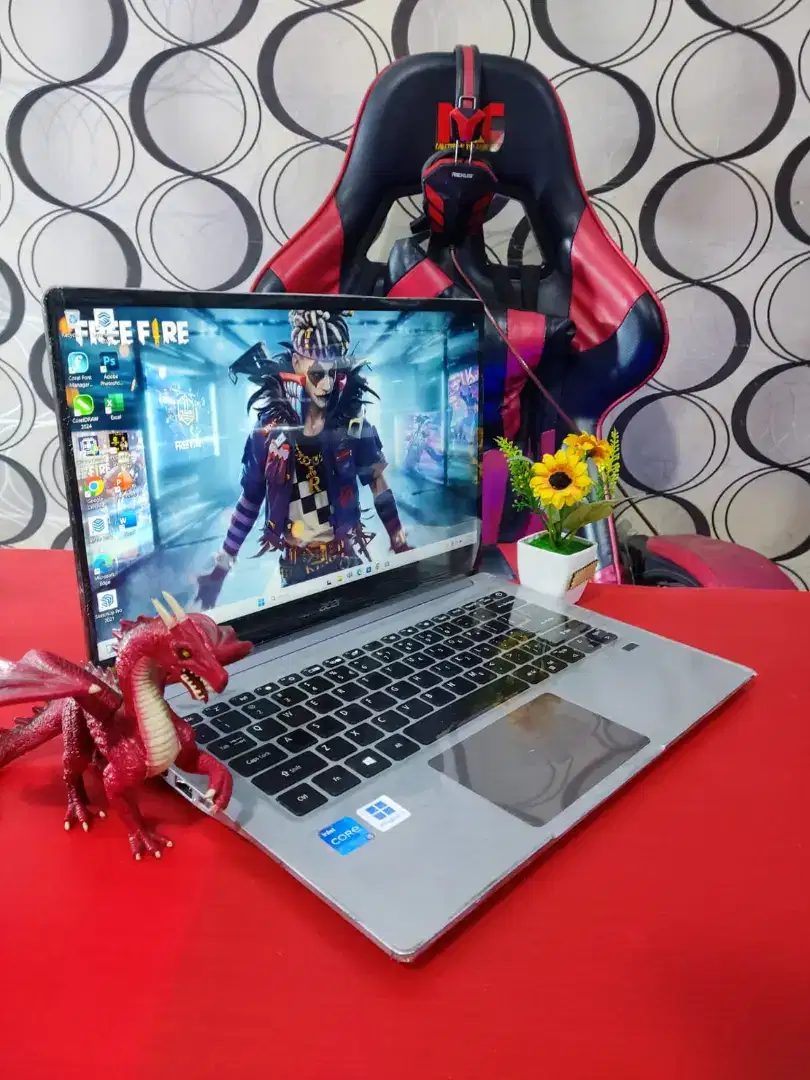 Laptop Design Slim Acer Swift Core i5 Ram 8/512gb Ssd Siap Pakai COD