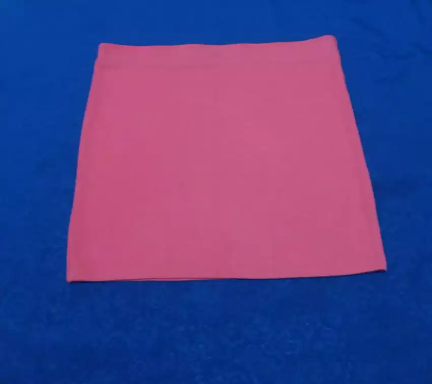 Giordano mini skirt