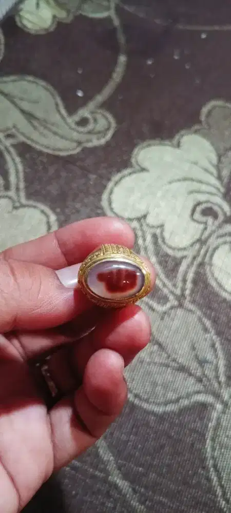 Cincin batu lafadz langka alami