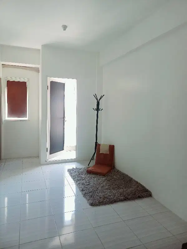 Di Sewakan Bulanan KOSONGAN + AC Puncak Dharmahusada 2BR