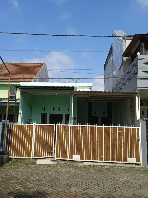 rumah cantik butuh uang segera di ikan tombro suhat dekat kampus UB
