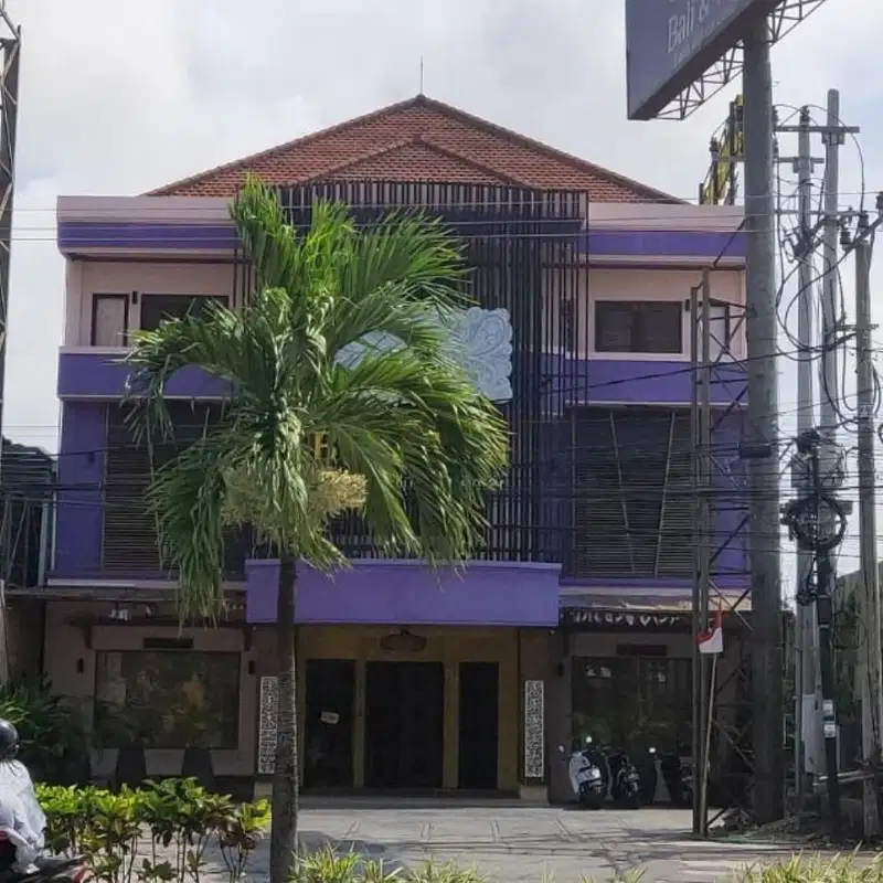 Dijual Gedung 4 lantai di jl. Raya Sunset road Seminyak Kuta