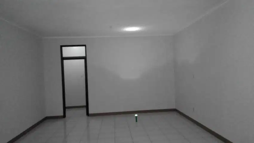 Ruko murah siap pakai di Taman Kopo Ketapang