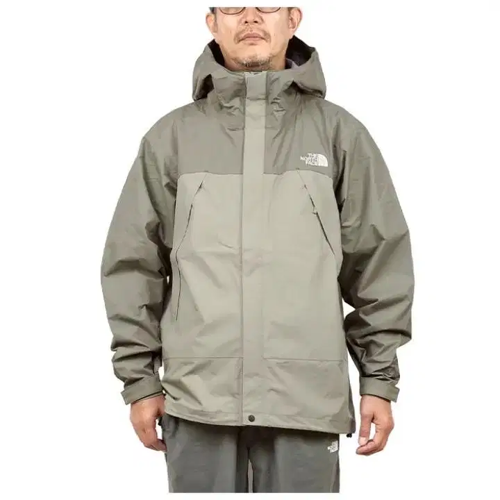 The North Face Dot Shot Jacket (model NP62452)
