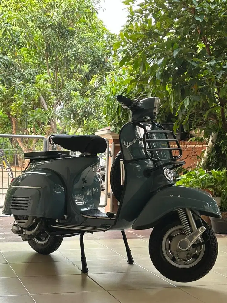 Vespa Super 1973 Astuti