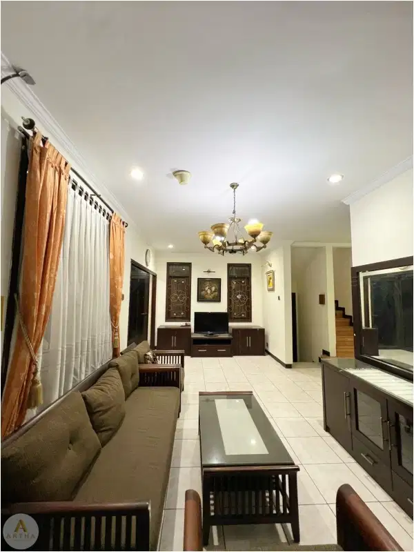 Sewa Rumah Mewah  Full Furnished Wangsakerta Kota Baru Parahyangan