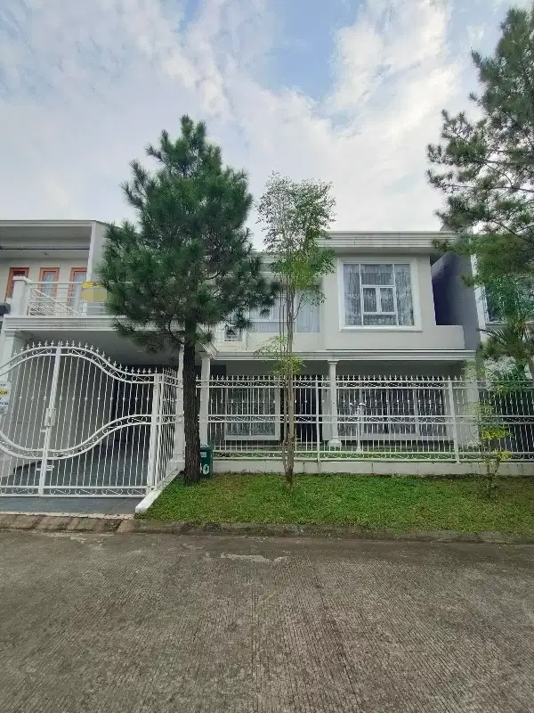 dikontrakkan rumah private pool dan furnished