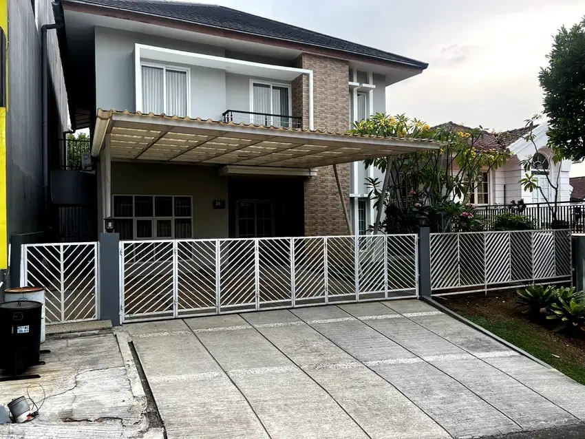 Di sewakan rumah full furnish kolam renang Sentul city