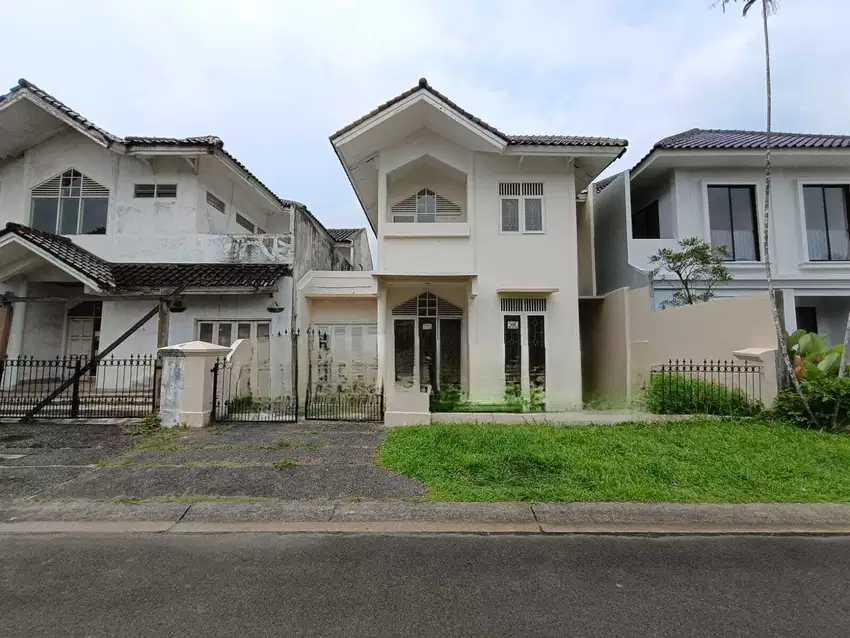 Rumah lippo karawaci lingkungan asri