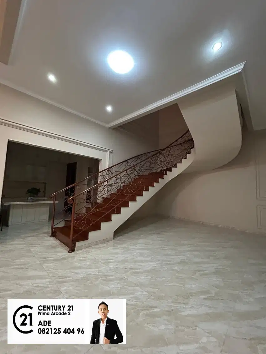 Rumah Interior Mewah Dijual Cepat di Senayan Bintaro Sektor 9 UT-16454
