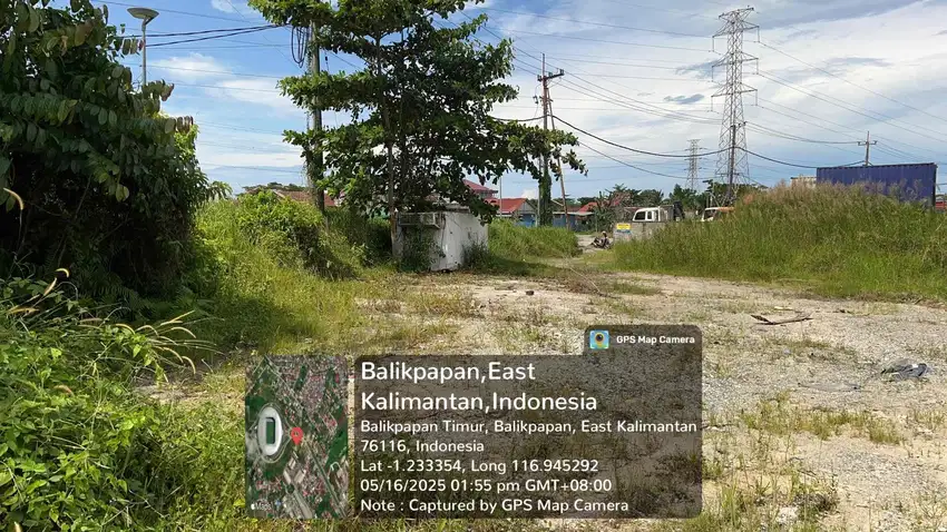 DiSewakan  tanah kecil disamping stadion batakan