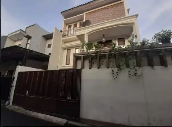 DIJUAL RUMAH DI PASAR MINGGU JAKSEL DEKAT DENGAN TOL SIMATUPANG