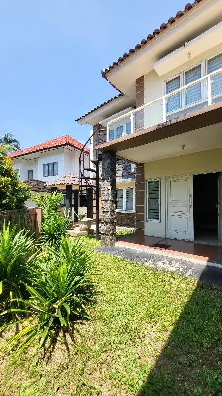 Rumah mewah siap huni di Bsd Puspita Loka Aerpong Tangsel