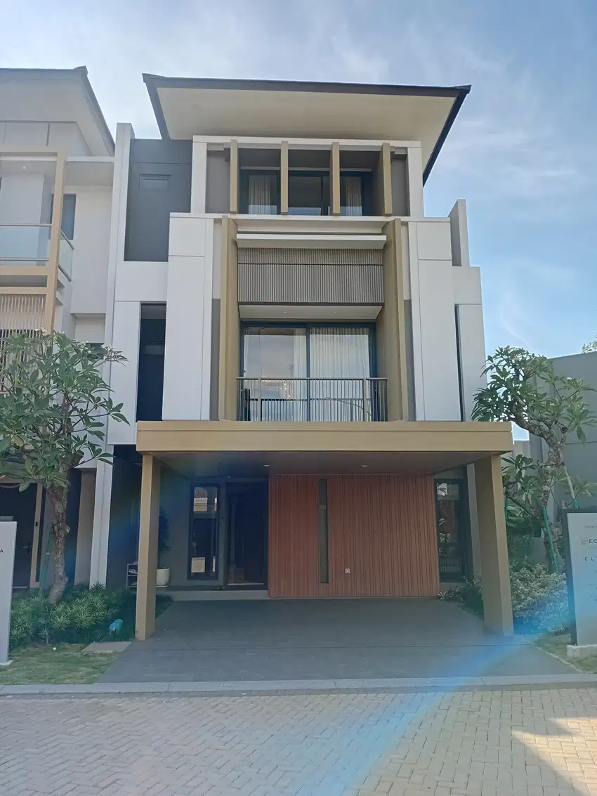 Dijual Rumah Cluster Mewah di BSD - Gading Serponh