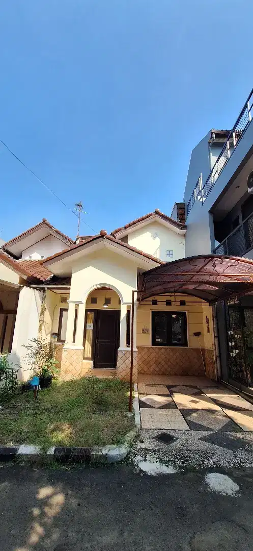 Disewakan Rumah Asri dekat kampus UI dan Gunadharma