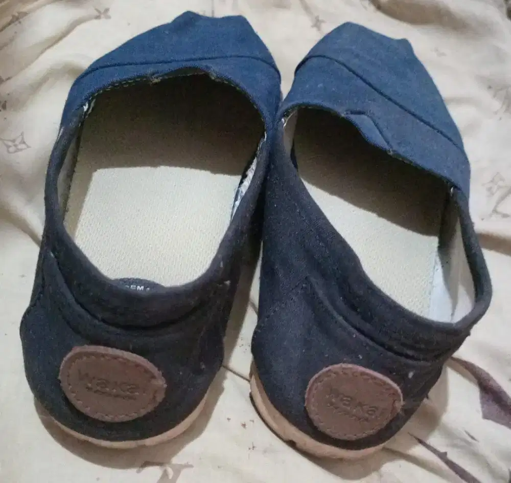 Sepatu merk wakai bekas,ukuran 36
