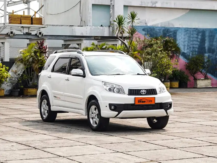 Rush S Trd Sportivo 1.5 AT 2014 putih