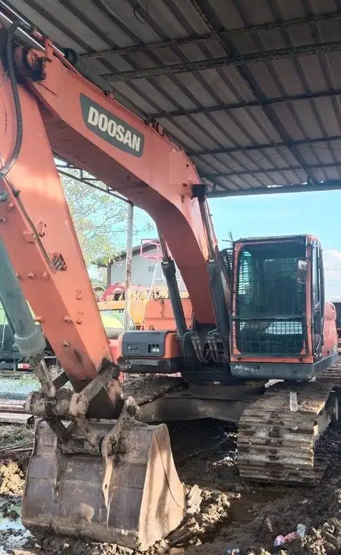 Dijual Excavator Doosan Model DX200A dan DX220